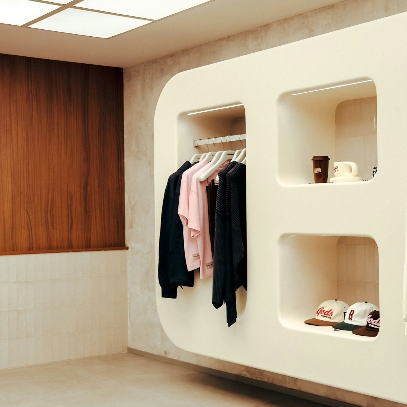 The Hanger — photo 1